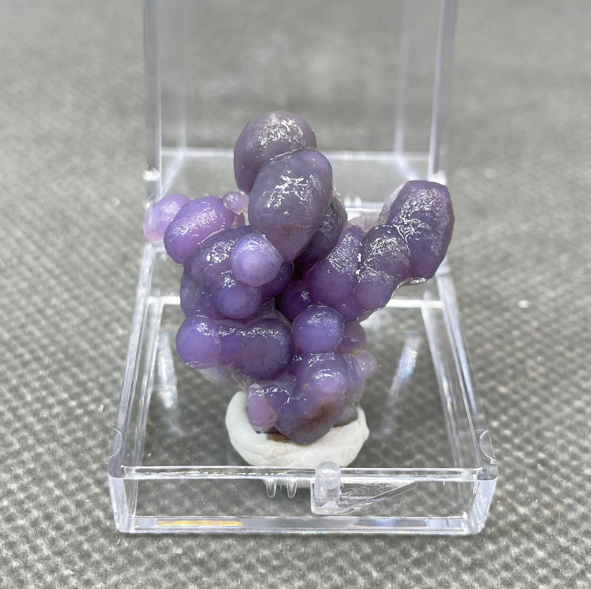 100% Natural Grape Agate Mineral Specimen Crystals