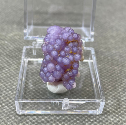 100% Natural Grape Agate Mineral Specimen Crystals