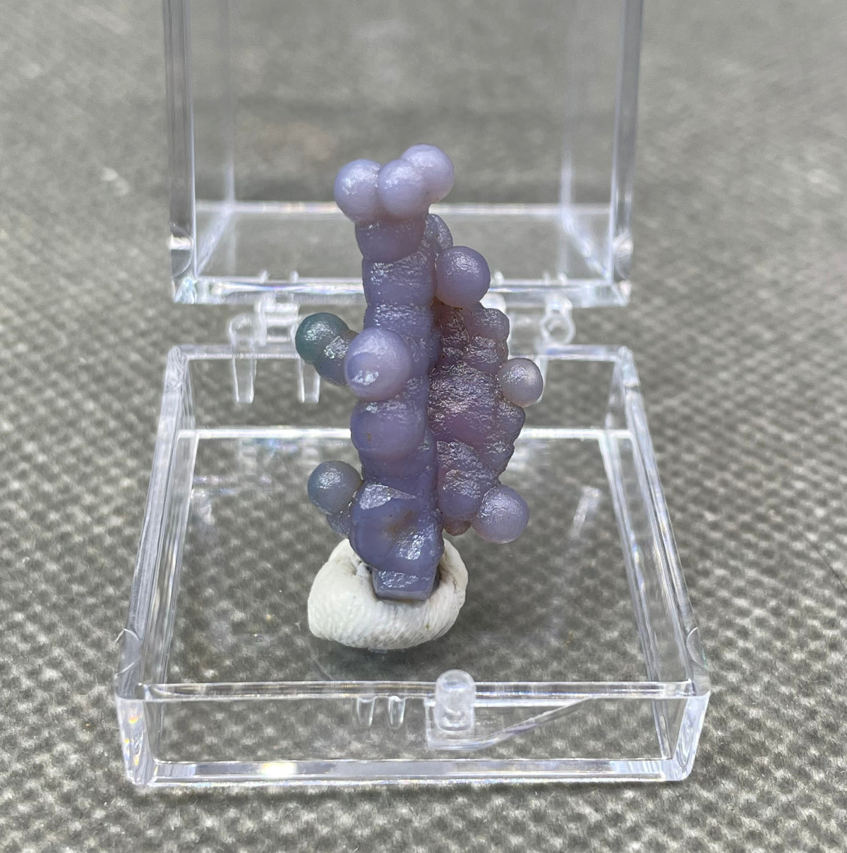 100% Natural Grape Agate Mineral Specimen Crystals