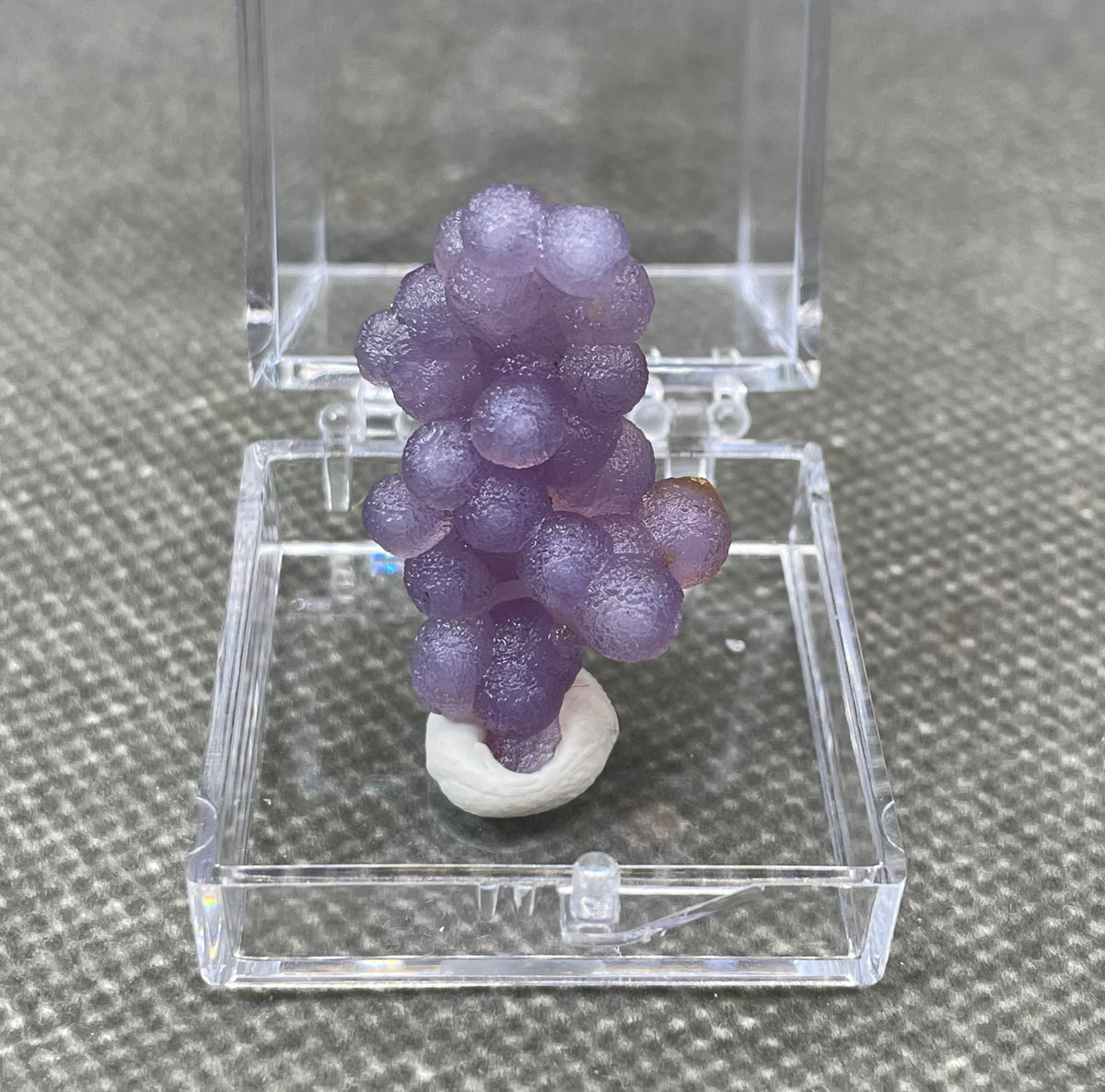 100% Natural Grape Agate Mineral Specimen Crystals