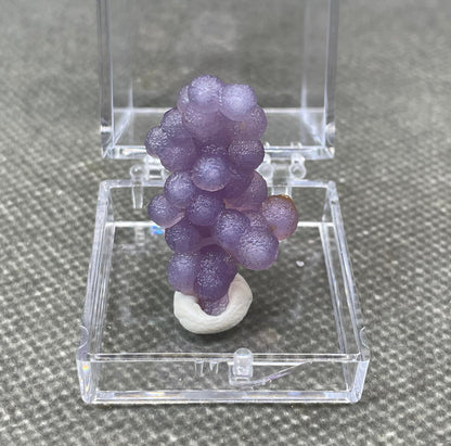 100% Natural Grape Agate Mineral Specimen Crystals